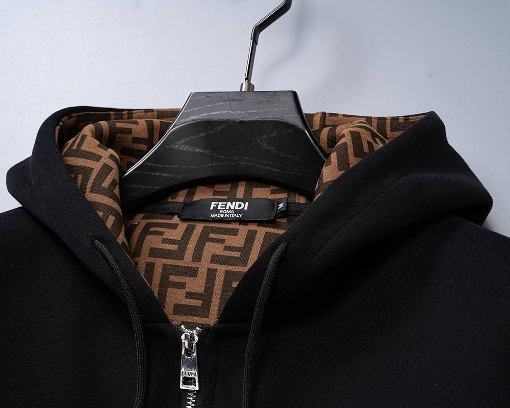 FENDI メンズ セットアップ ジップパーカー ロゴワッペン ロゴ刺繍 ブラック - 画像 3
