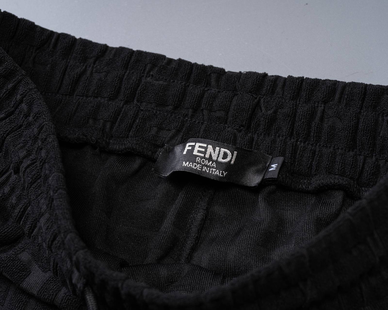 FENDI メンズ セットアップ ジップアップパーカー ロゴワッペン ロゴ刺繍 トラックパンツ ストリート ブラック - 画像 9