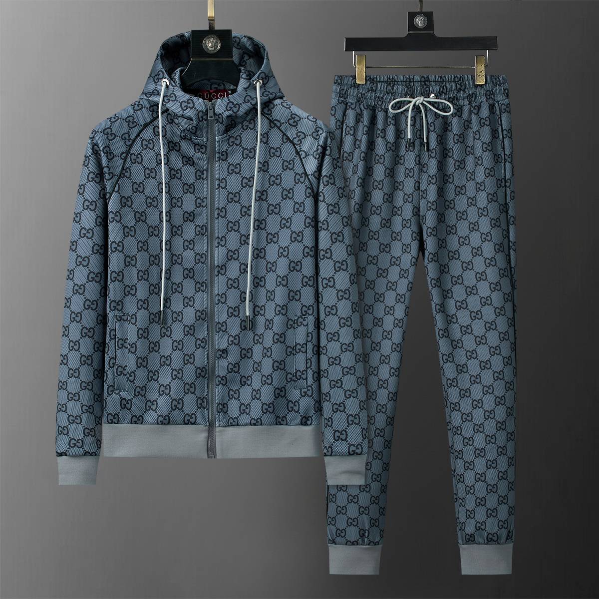GUCCI グッチ セットアップ メンズ ジップアップパーカー ロゴワッペン ロゴ刺繍 スウェットセットアップ メンズ 秋冬 ブラック
