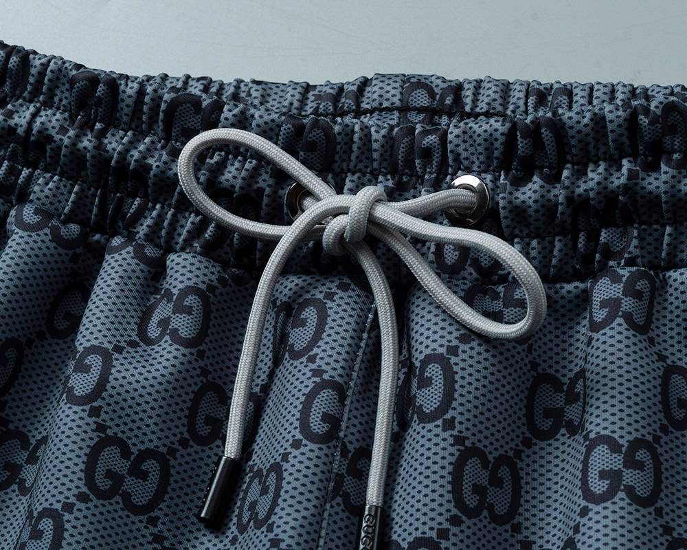 GUCCI グッチ セットアップ メンズ ジップアップパーカー ロゴワッペン ロゴ刺繍 スウェットセットアップ メンズ 秋冬 ブラック - 画像 10