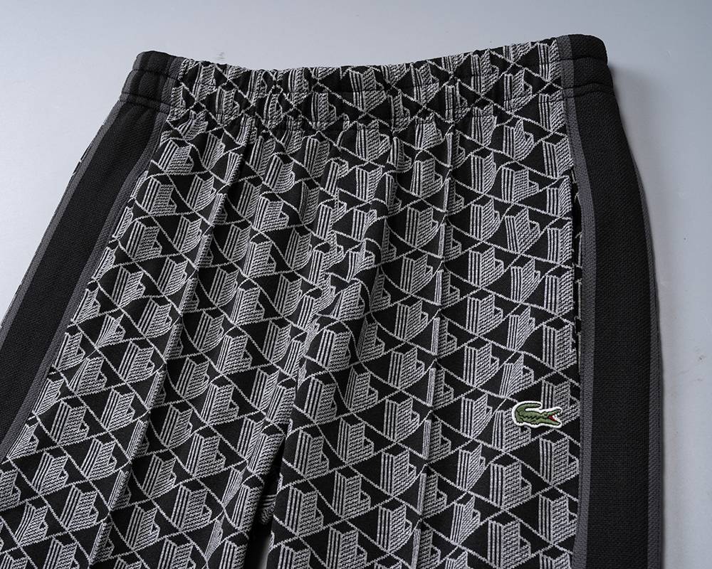 LACOSTE ラコステ セットアップ メンズ ジップパーカー グレカ柄 ロゴワッペン スポーツウェア 秋冬 ブラック - 画像 9