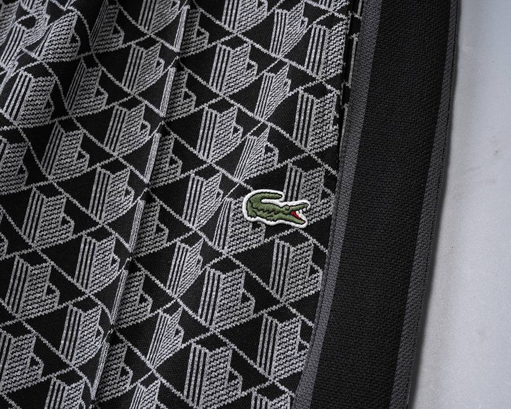LACOSTE ラコステ セットアップ メンズ ジップパーカー グレカ柄 ロゴワッペン スポーツウェア 秋冬 ブラック - 画像 10