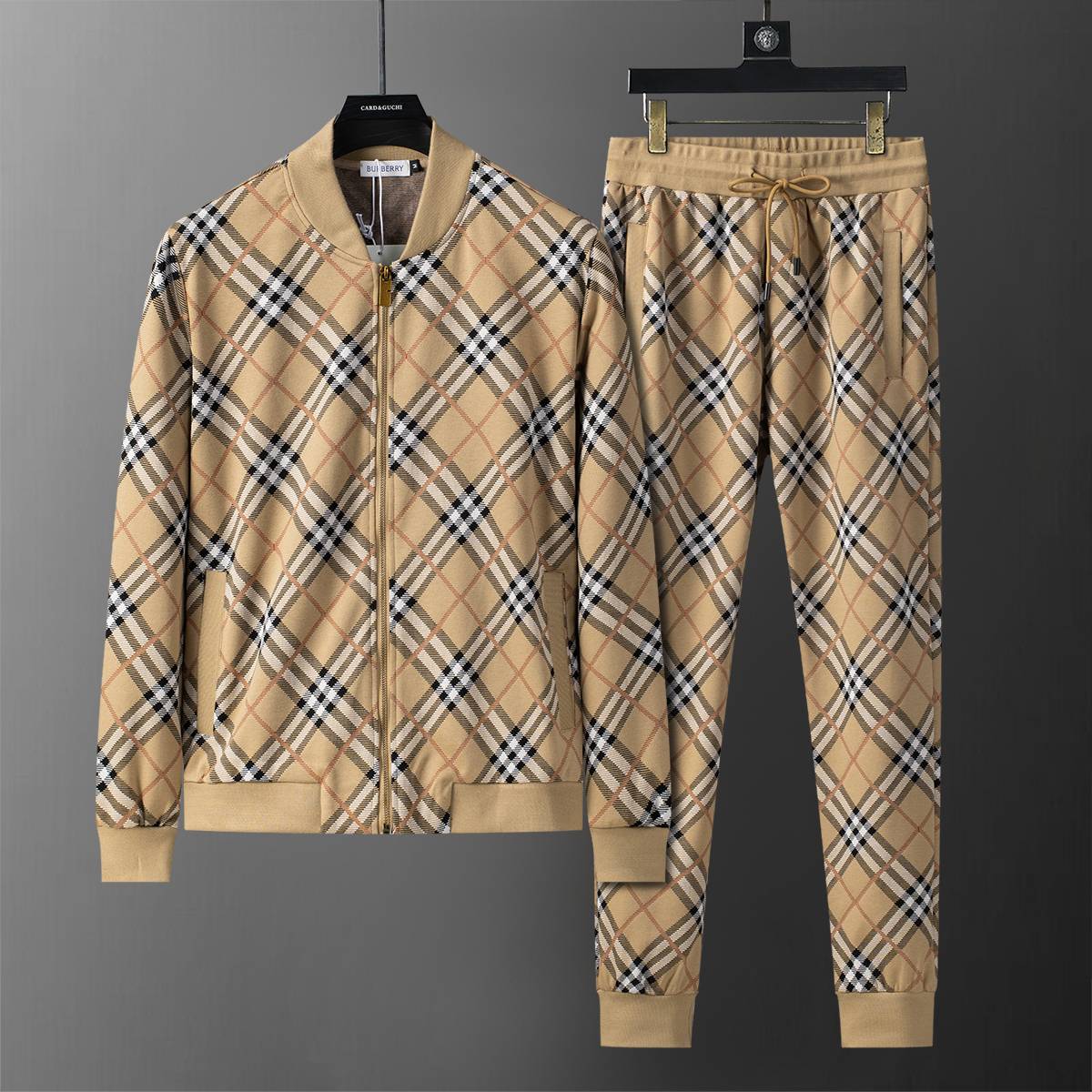 BURBERRY バーバリー メンズ セットアップ ジップアップパーカー ロゴワッペン トレーナーセット ストリート ベージュ