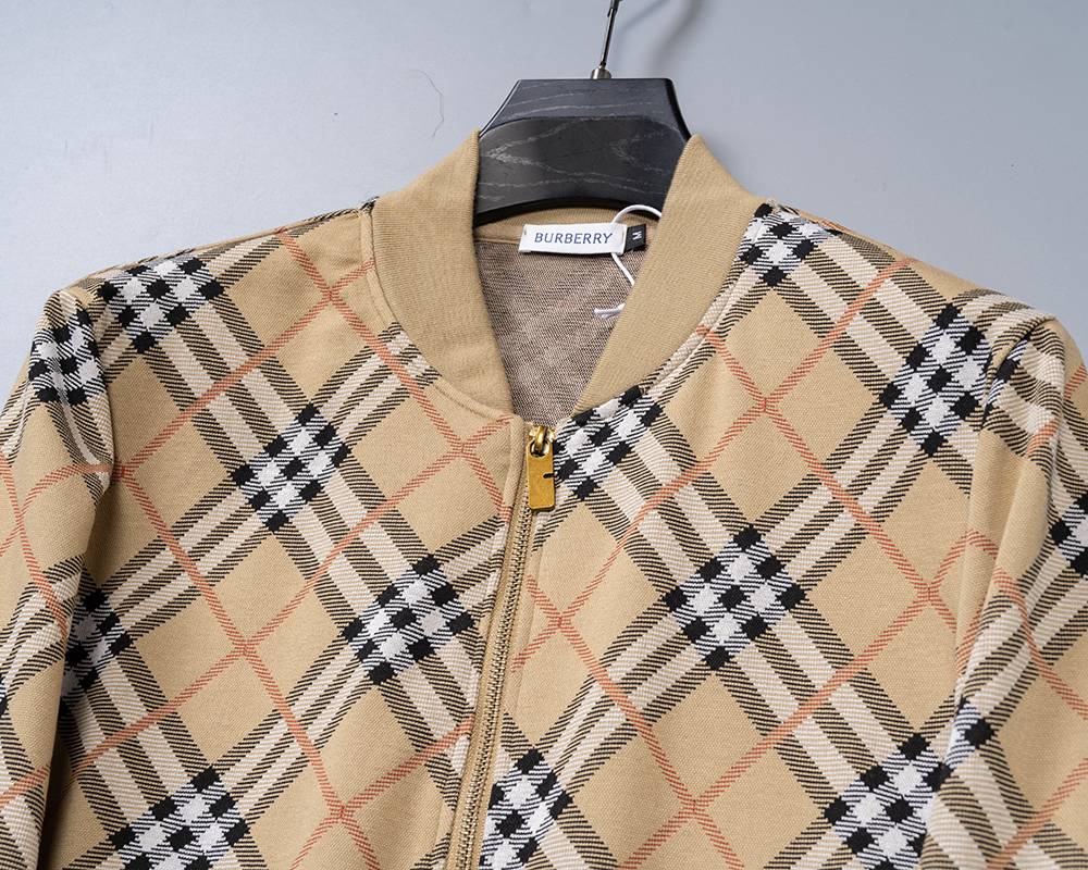 BURBERRY バーバリー メンズ セットアップ ジップアップパーカー ロゴワッペン トレーナーセット ストリート ベージュ - 画像 9