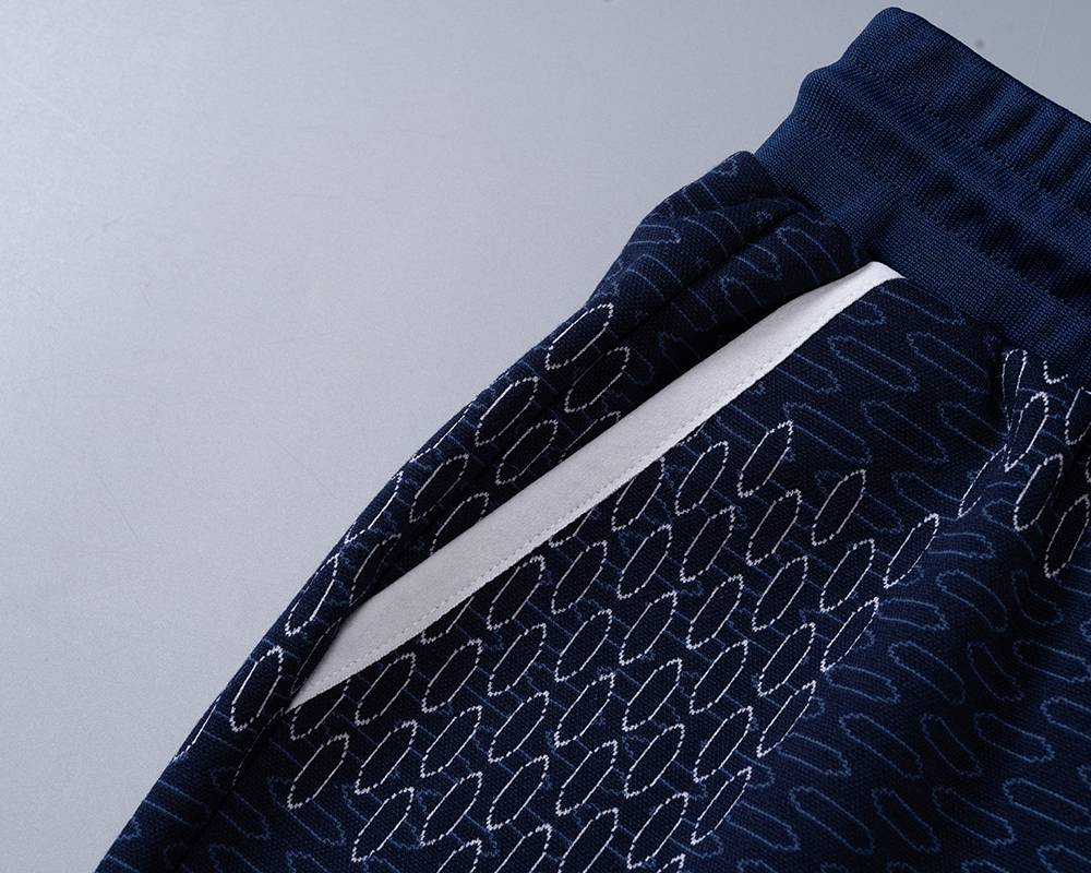 MONCLER モンクレール メンズ セットアップ ジップパーカー ロゴワッペン ロゴ刺繍 スポーツウェア 秋冬 ブラック - 画像 13