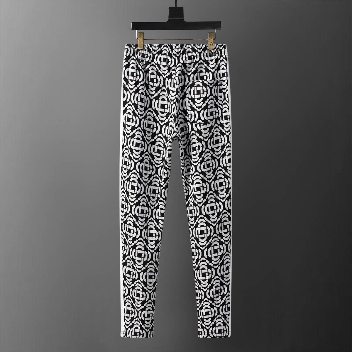 VERSACE ヴェルサーチ セットアップ メンズ ジップアップパーカー ロゴワッペン グレカ柄 ブラック - 画像 5