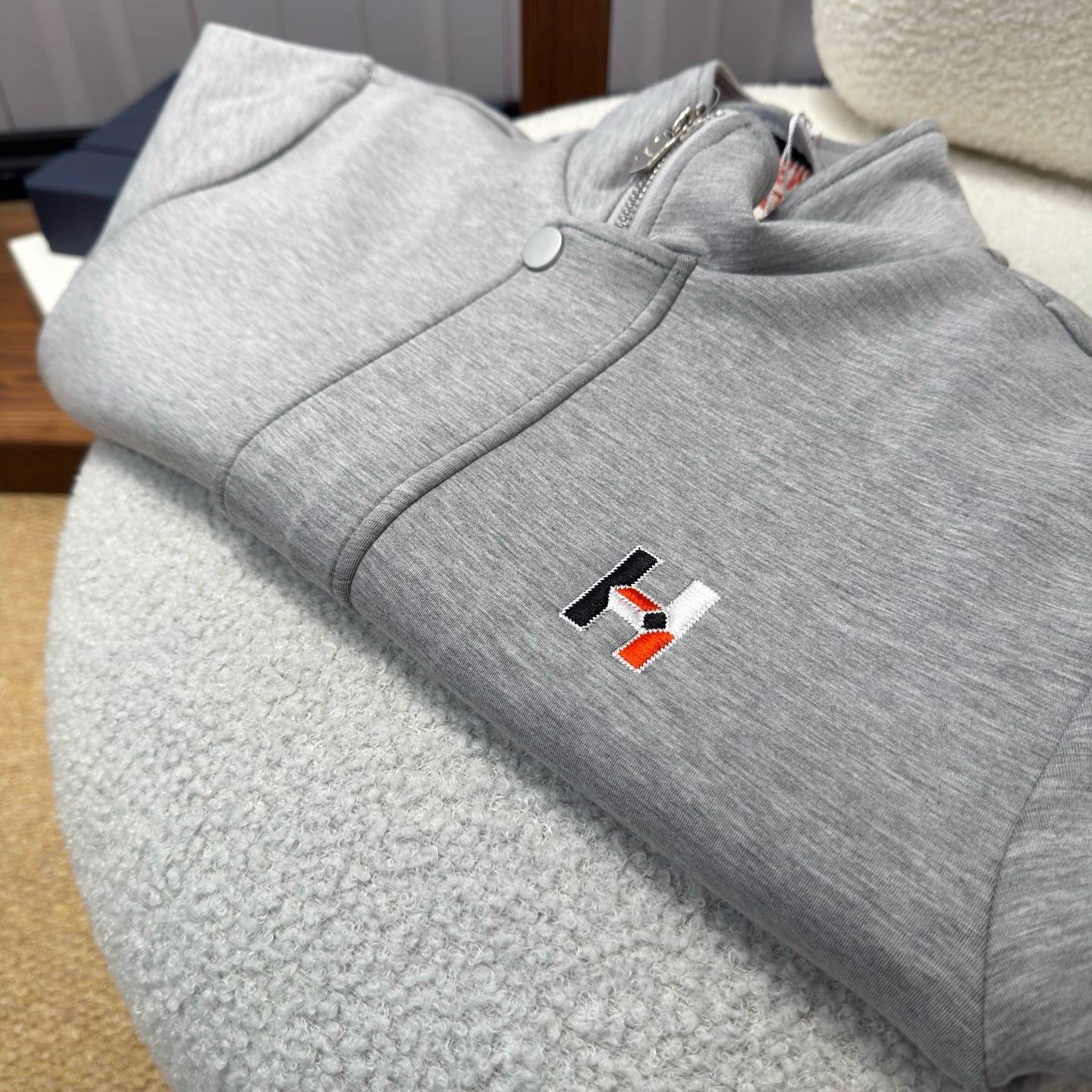 HERMES ヘルmes メンズ セットアップ ジップアップパーカー ロゴワッペン ロゴテープ スポーツウェア 秋冬 ホワイト レッド - 画像 5