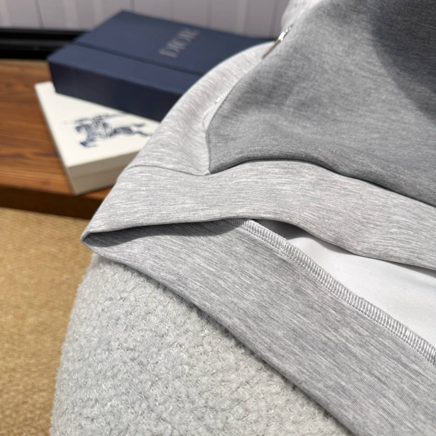 DIOR ディオール メンズ セットアップ ジップパーカー ロゴワッペン サイドライン スポーツウェア 秋冬 ブラック グレー - 画像 4