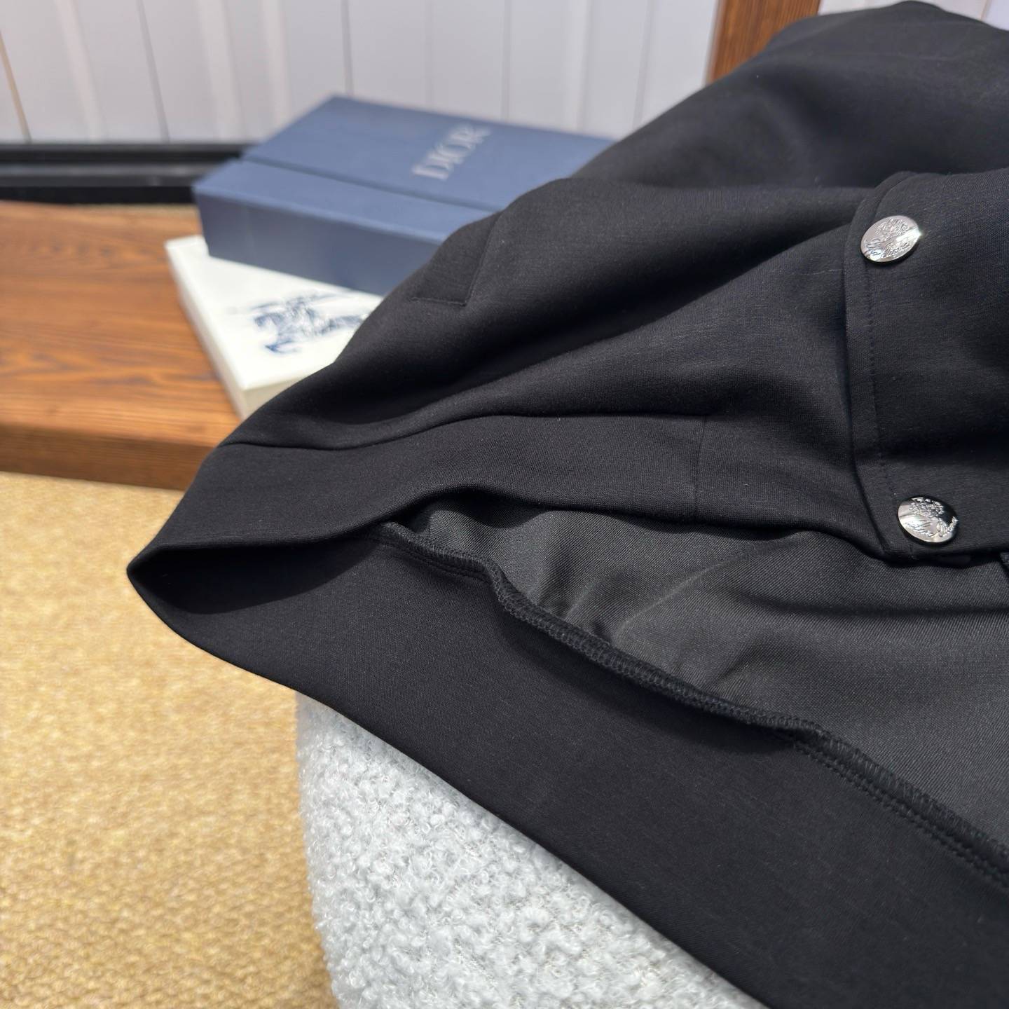 Dior ディオール メンズ セットアップ ジャージ スウェットセットアップ ロゴ刺繍 メタルボタン ファッションパーカー 39 44 ブラック - 画像 4