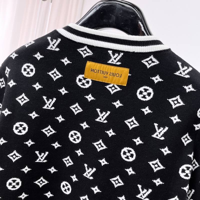 LOUIS VUITTON メンズ ニット クルーネック ケーブルニット ロゴ刺繍 オーバーサイズ ブラック - 画像 3