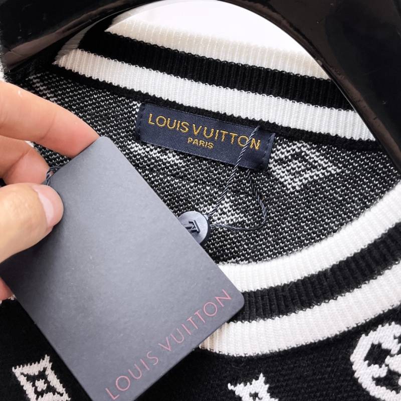 LOUIS VUITTON メンズ ニット クルーネック ケーブルニット ロゴ刺繍 オーバーサイズ ブラック - 画像 6