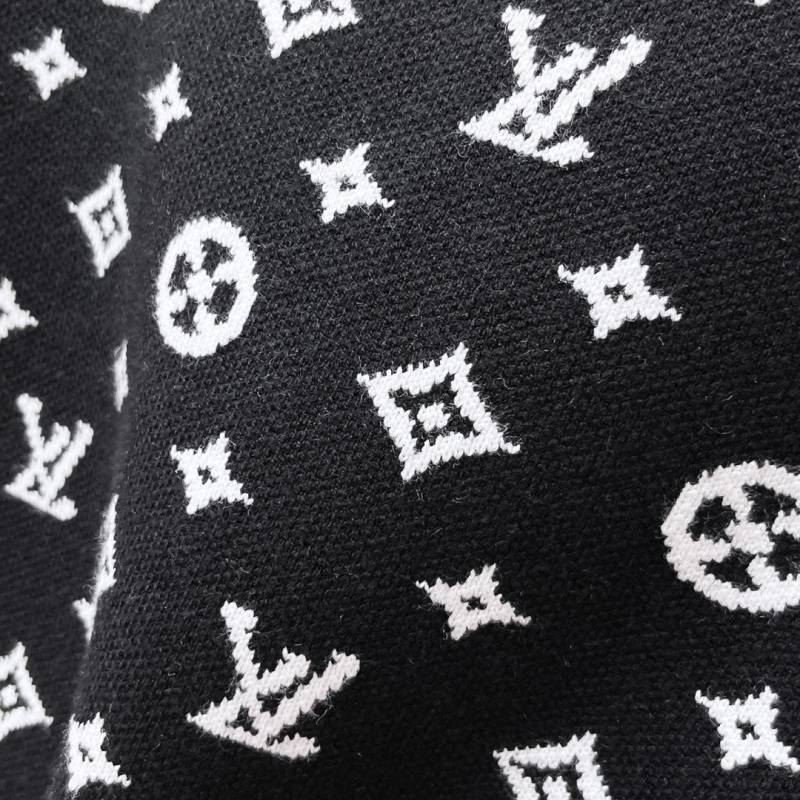 LOUIS VUITTON メンズ ニット クルーネック ケーブルニット ロゴ刺繍 オーバーサイズ ブラック - 画像 7