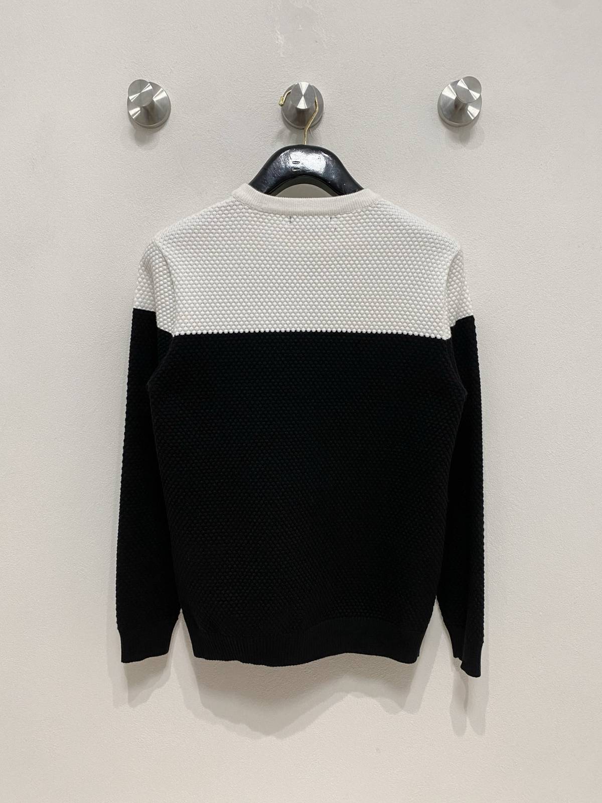 EMPORIO ARMANI メンズ セーター クルーネック ワッフル編み バイカラー ニットプルオーバー ブラック M 3XLA178155 - 画像 3
