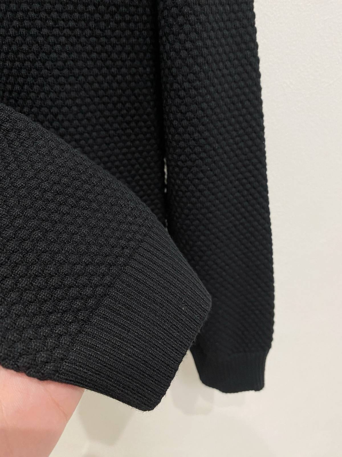 EMPORIO ARMANI メンズ セーター クルーネック ワッフル編み バイカラー ニットプルオーバー ブラック M 3XLA178155 - 画像 4