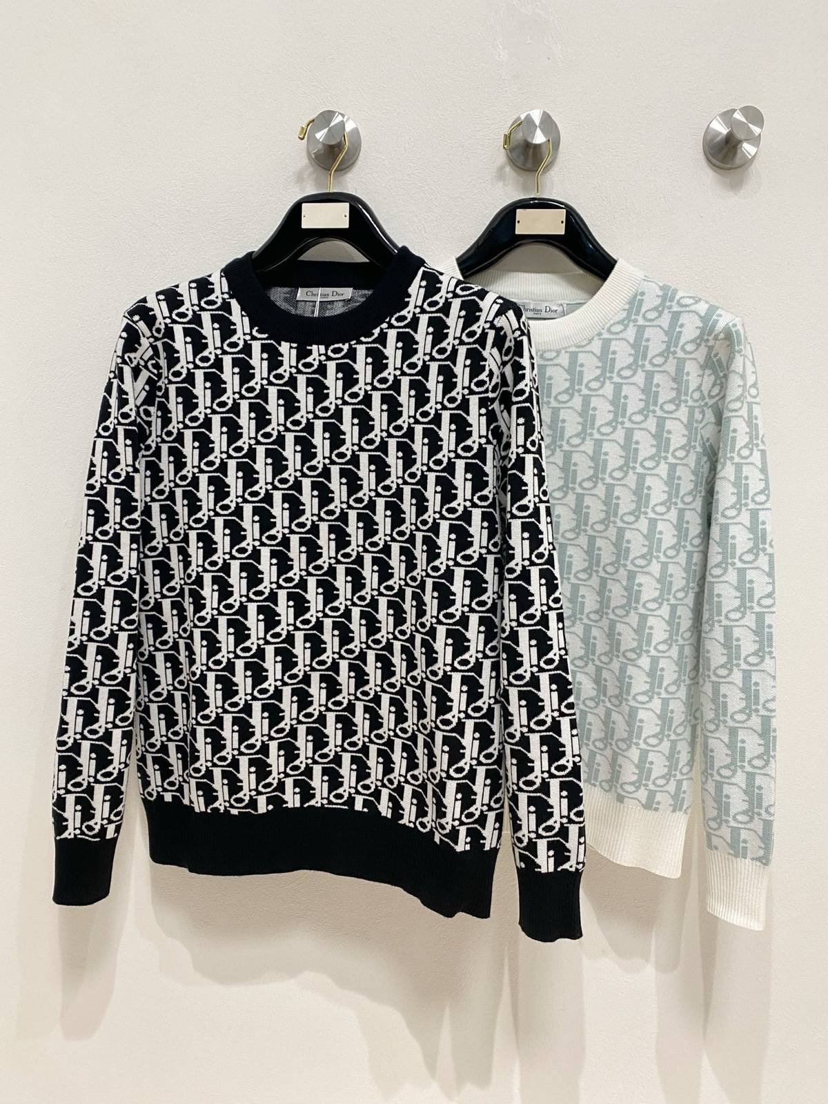 Dior ディオール メンズ ニット クルーネック インターシャ ローゲージ オーバーサイズ 秋冬 ブラック ベージュ - 画像 2