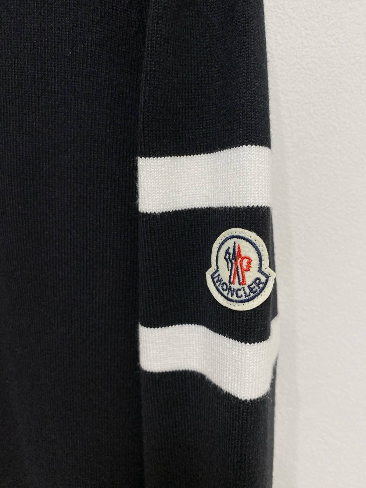 MONCLER モンクレール メンズ ニット クルーネック ローゲージ リブニット ブラック ホワイト - 画像 7