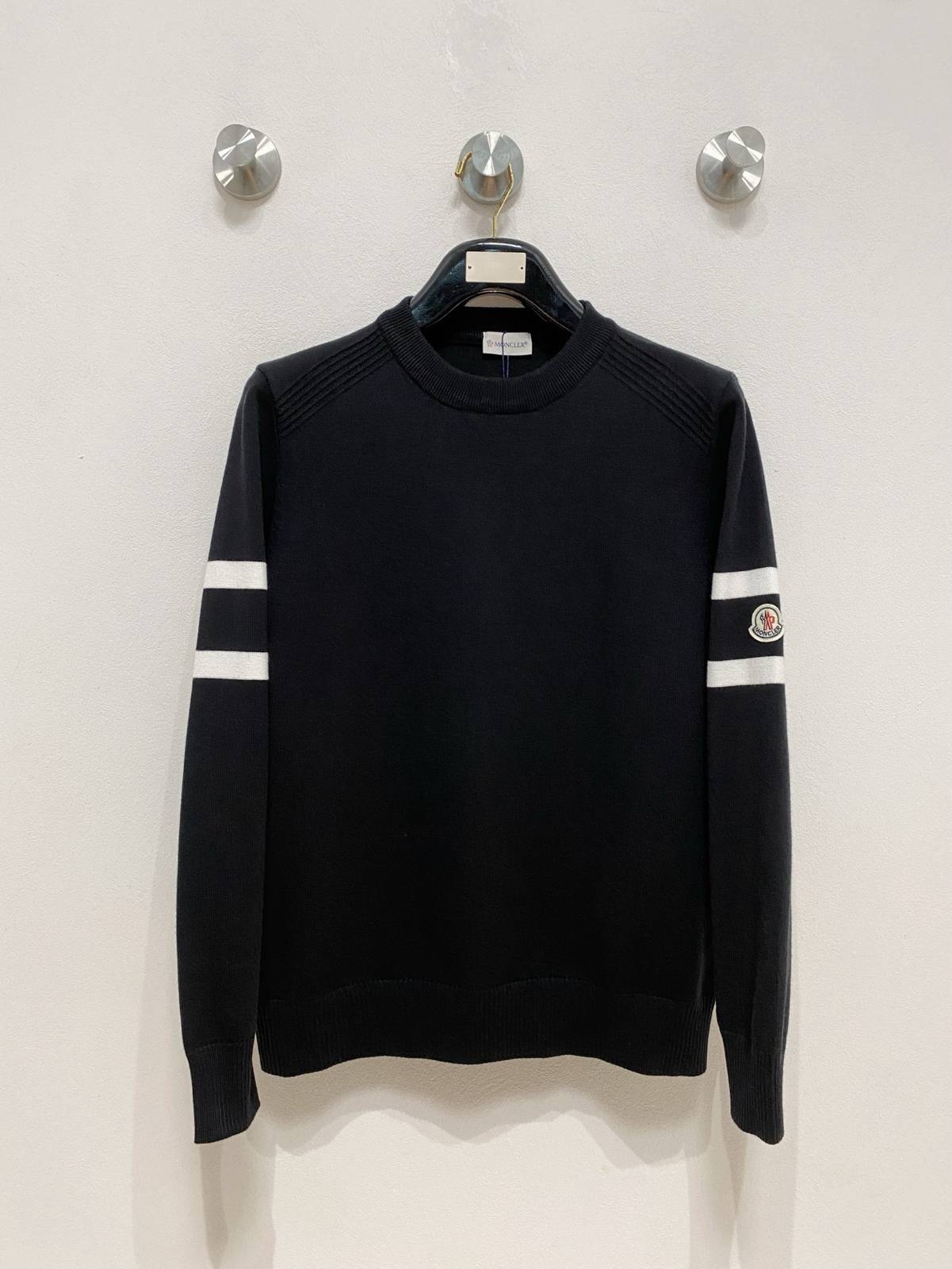 MONCLER モンクレール メンズ ニット クルーネック ローゲージ リブニット ブラック ホワイト - 画像 10