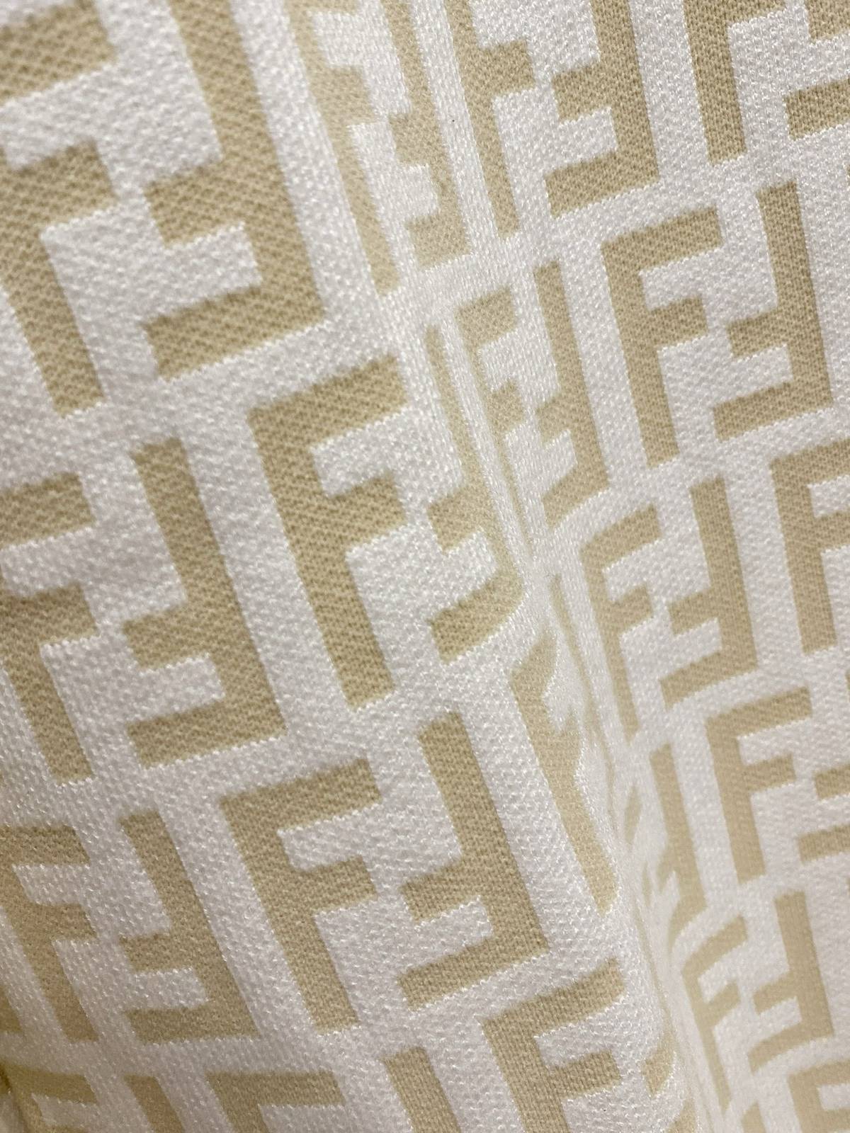 FENDI フェンディ メンズ ニット クルーネック インターシャ 総柄 ローゲージ 秋冬 ビジカジ オフホワイト - 画像 7