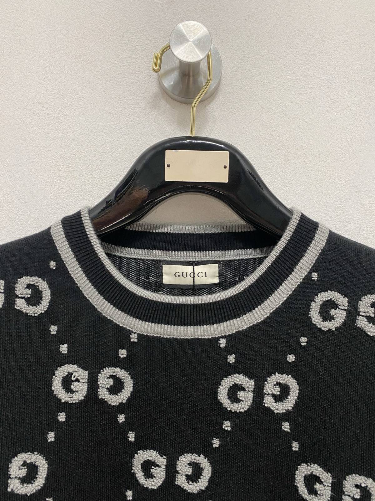 GUCCI グッチ メンズ ニット クルーネック インターシャ ローゲージ オーバーサイズ 秋冬 ブラック - 画像 9