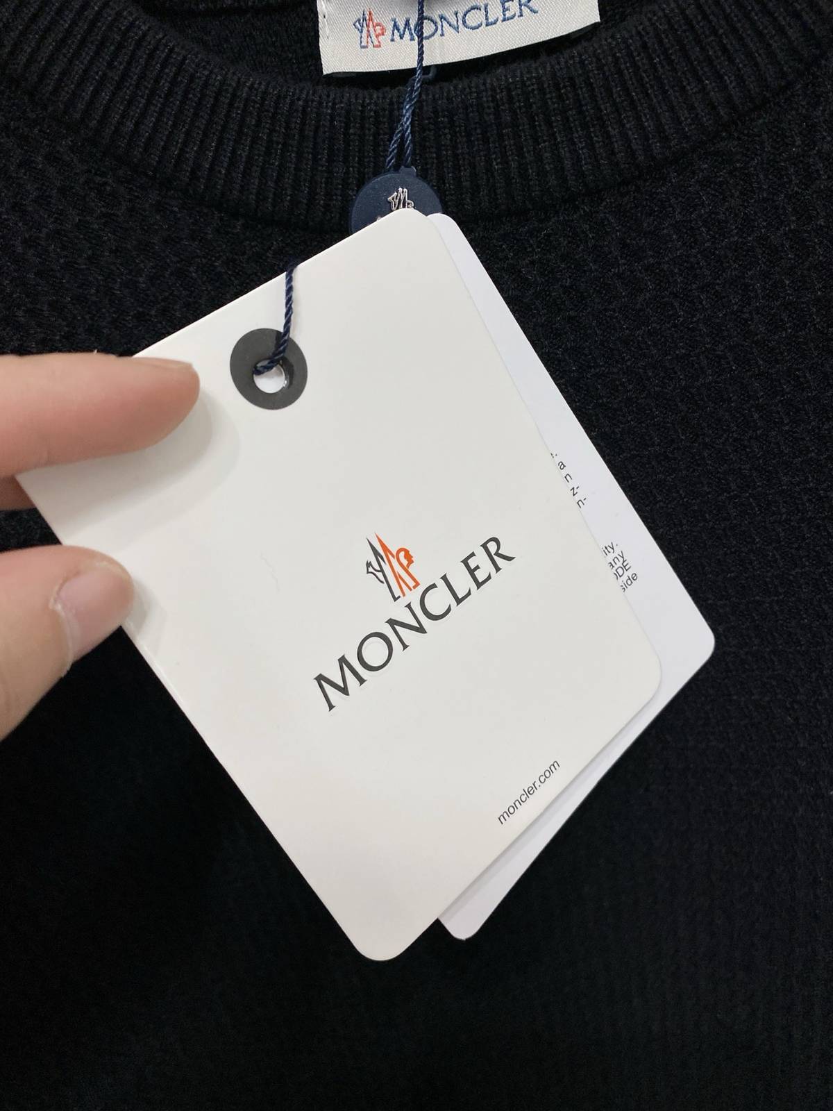 MONCLER モンクレール メンズ ニット クルーネック ワッフル編み ロゴ刺繍 ファッション ブラック M - 画像 5