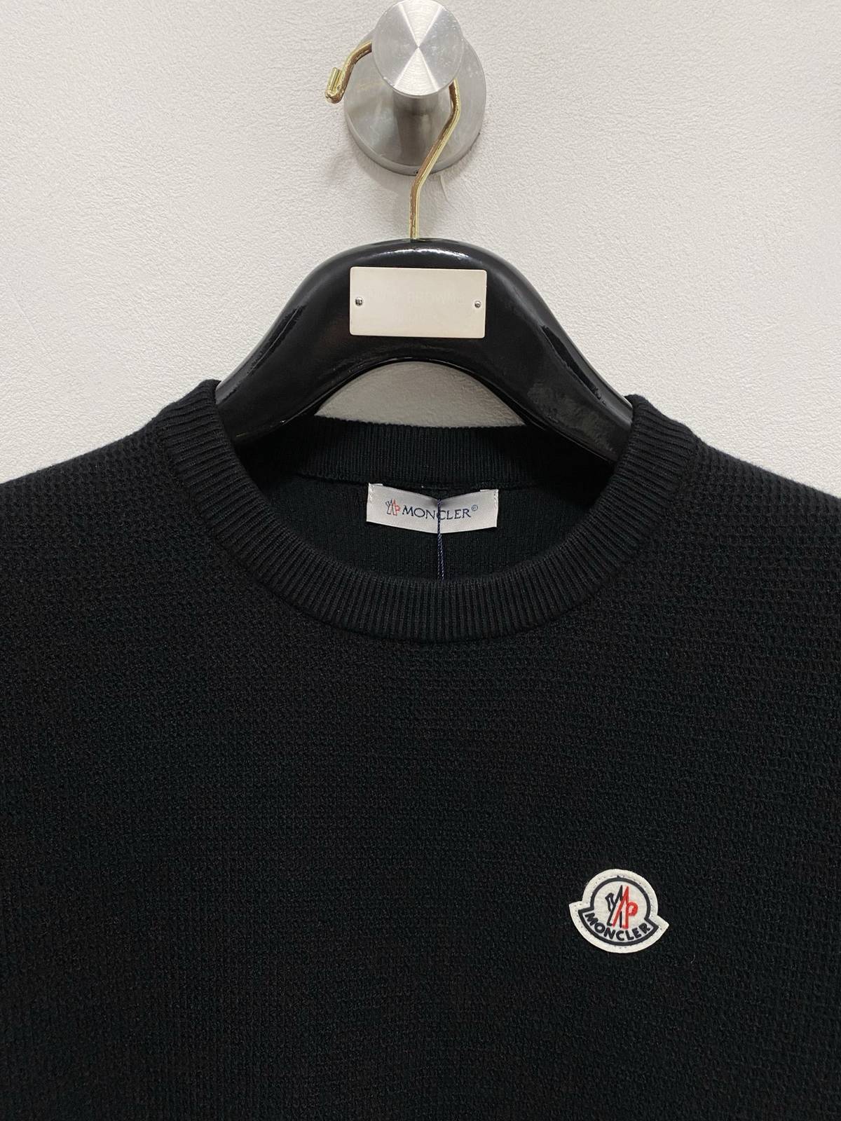 MONCLER モンクレール メンズ ニット クルーネック ローゲージ 総柄 ワッフル編み ブラック ホワイト M 3XLA17 - 画像 9