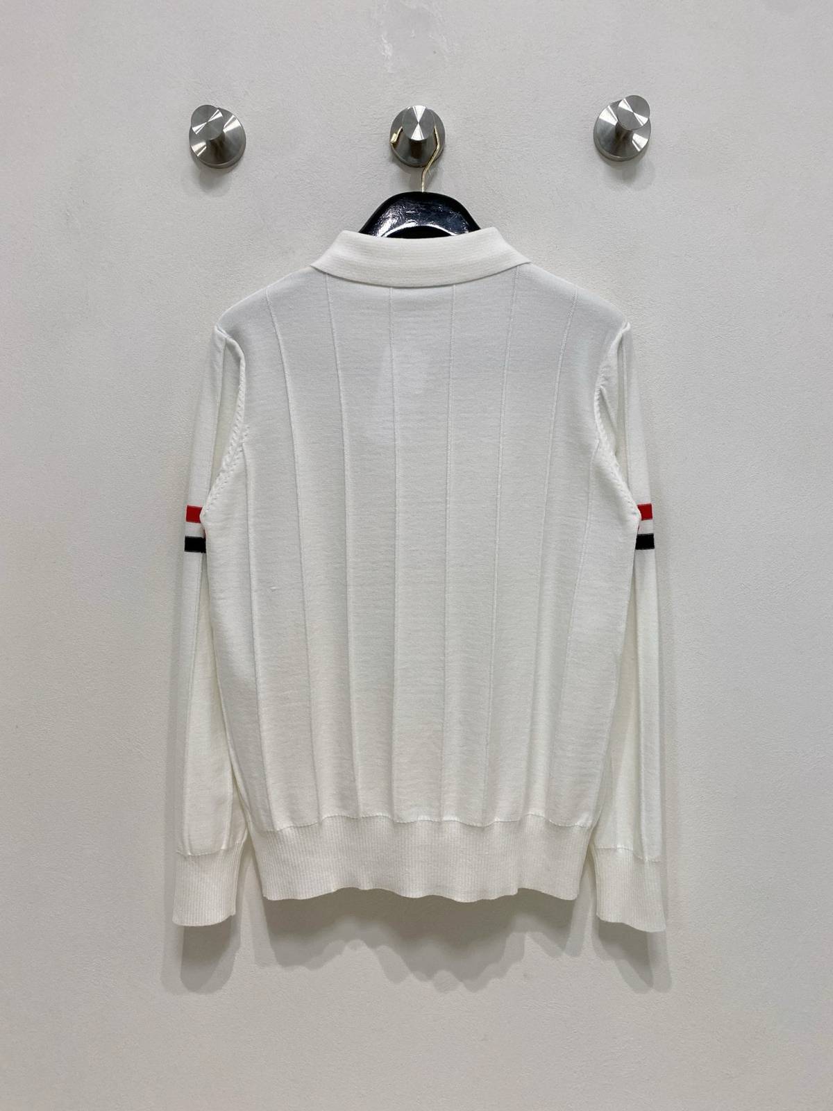 THOM BROWNE メンズ セーター クルーネック リブニット 3Xカラー ベージュ - 画像 2