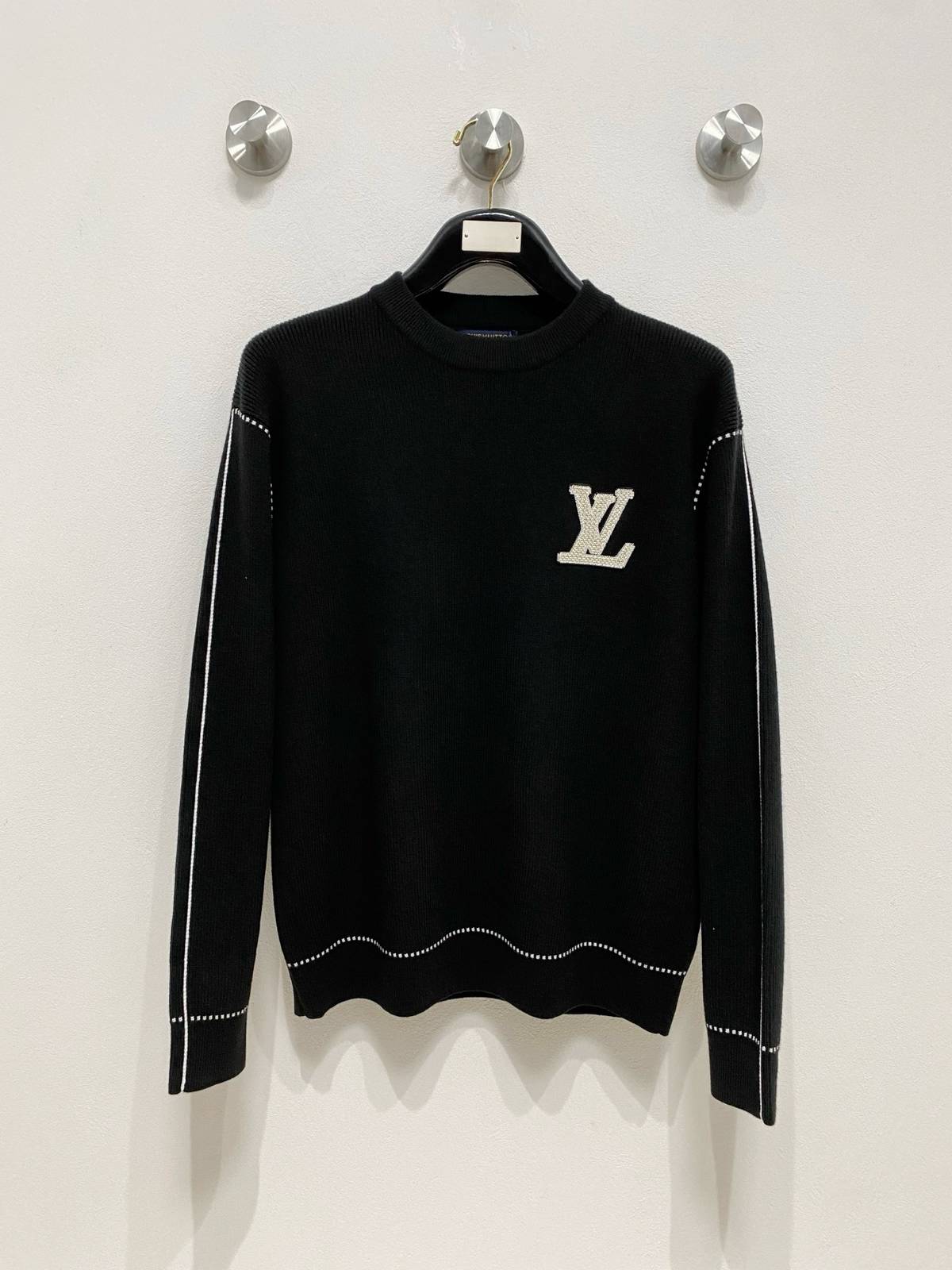 LOUIS VUITTON レディース ニット クルーネック ロゴ刺繍 リブ編み ブラック ホワイト M 3XL - 画像 9
