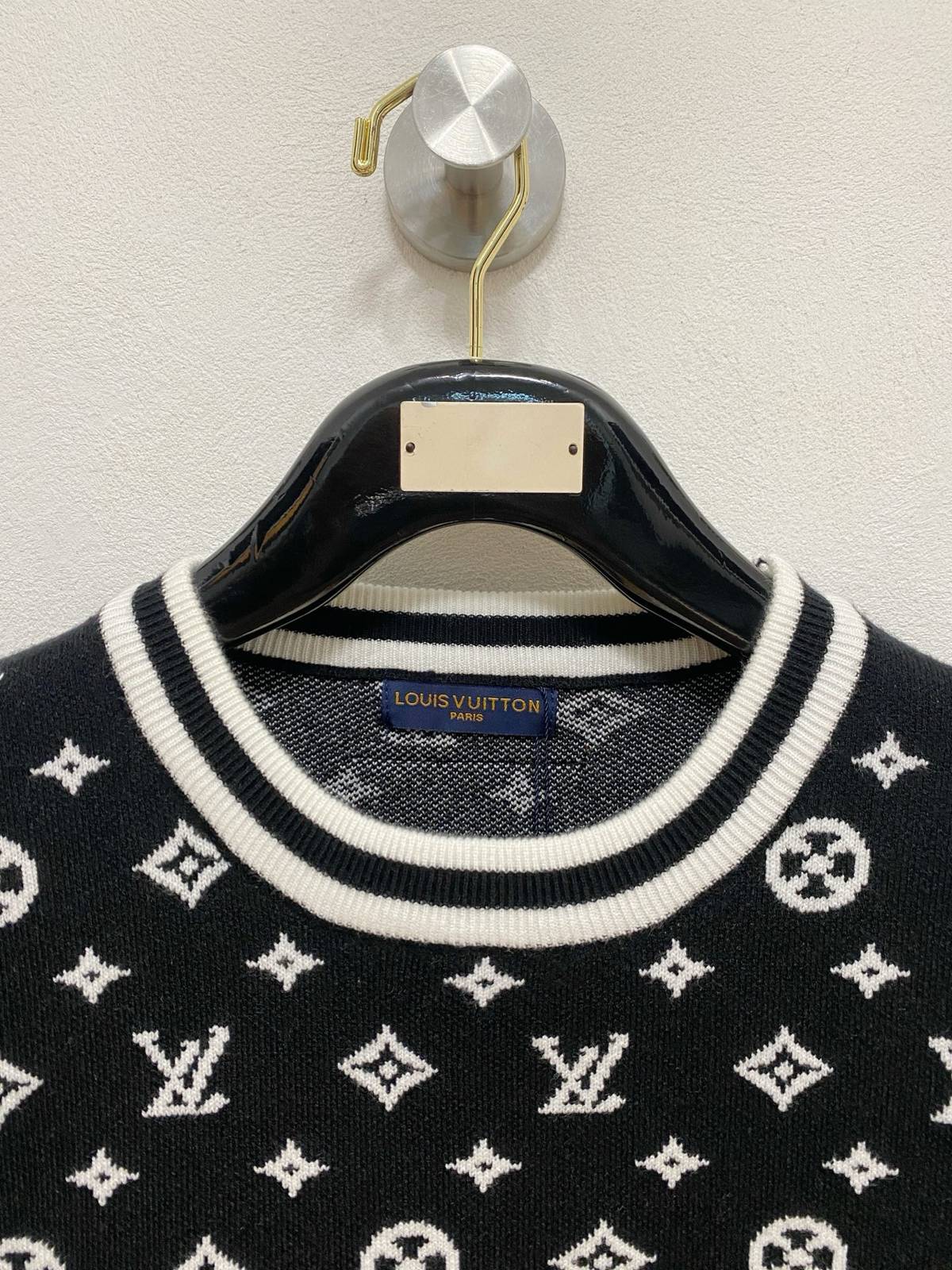 LOUIS VUITTON ルイヴィトン メンズ ニット クルーネック モノグラム ワッフル編み ブラック - 画像 9