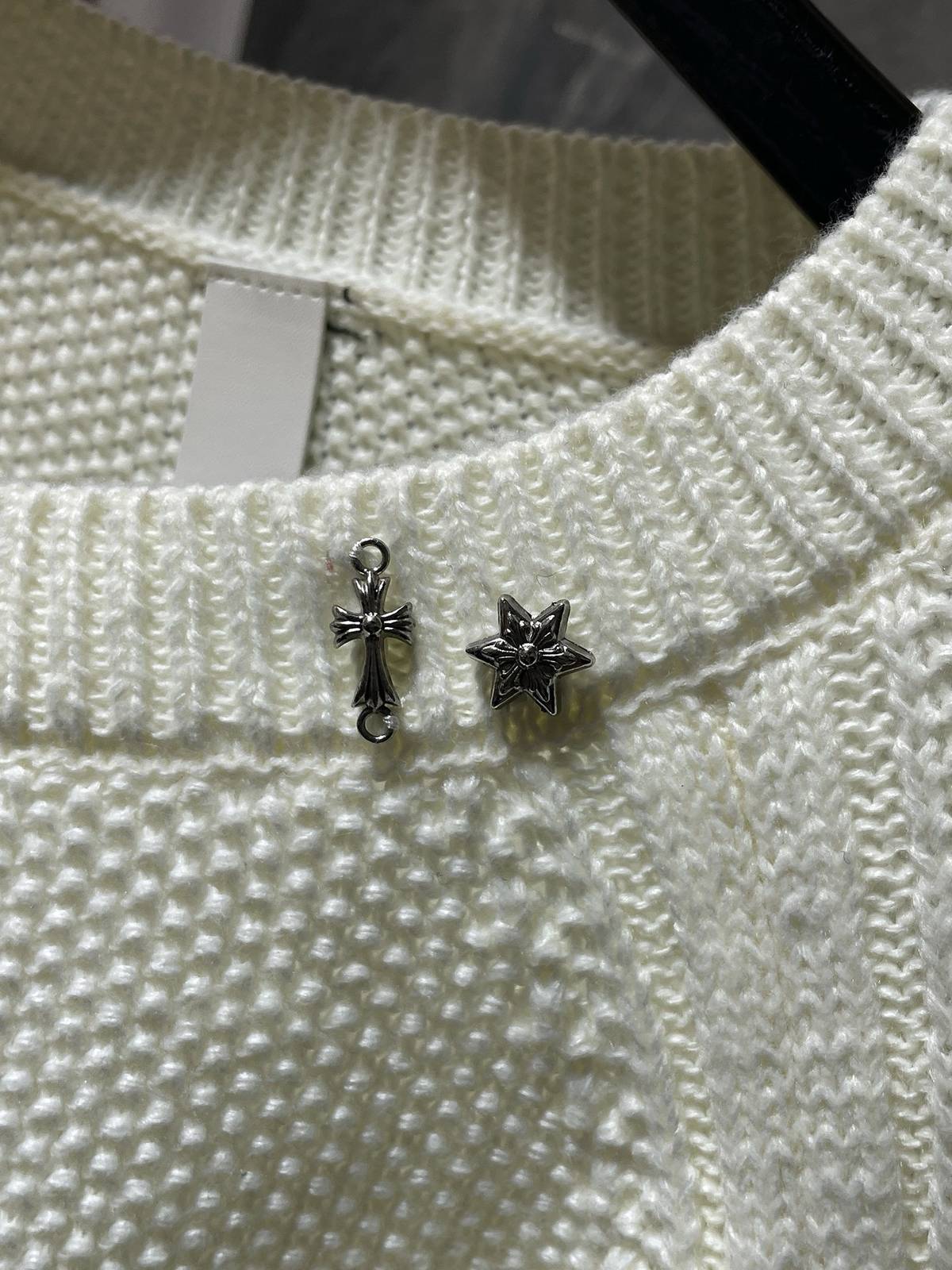 クローズ メンズ ニット クルーネック ワッフル編み ロゴ刺繍 上品 秋冬 オフホワイト - 画像 9