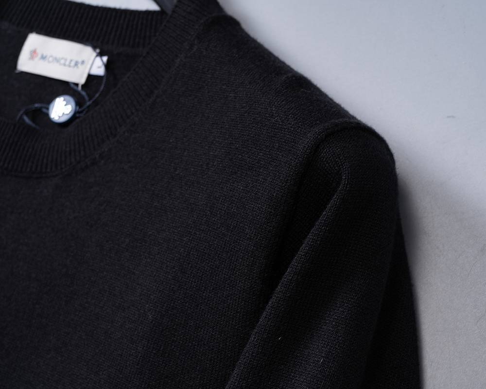 MONCLER モンクレール メンズ ニット クルーネック ローゲージ 上品な佇まい ブラック M 3XL - 画像 3