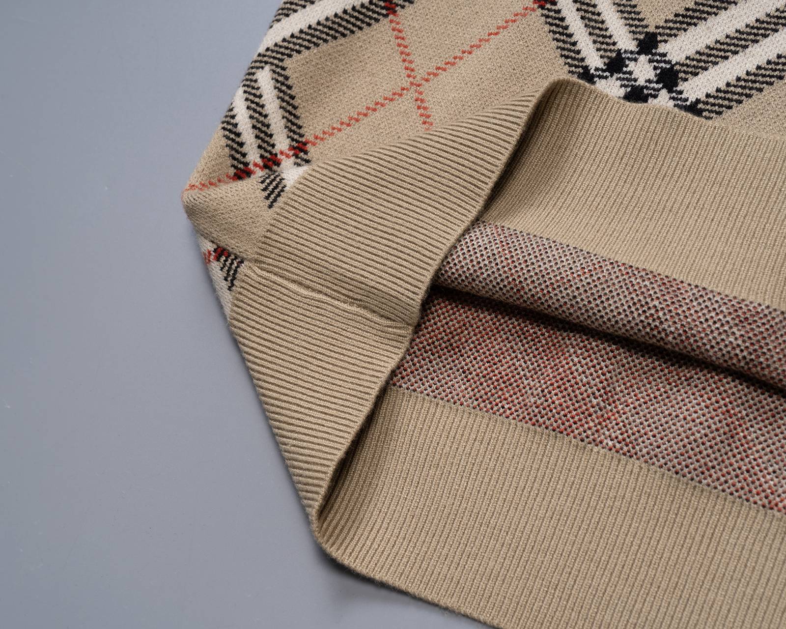 BURBERRY メンズ カーディガン クルーネック ケーブルニット ボーダー プチロゴ オーバーサイズ 秋冬 ベージュ - 画像 8