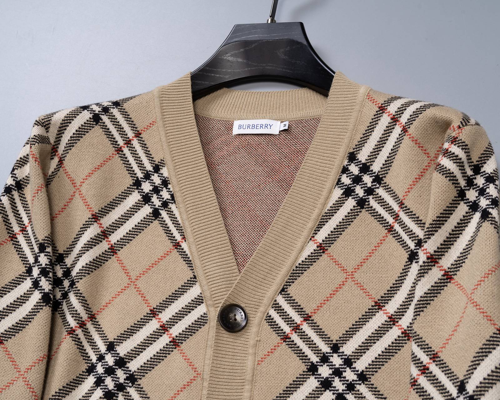 BURBERRY メンズ カーディガン クルーネック ケーブルニット ボーダー プチロゴ オーバーサイズ 秋冬 ベージュ - 画像 11