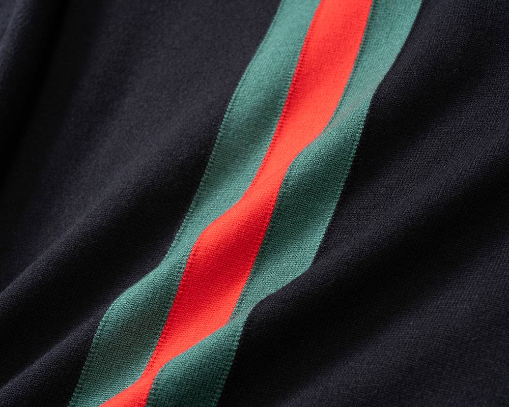 GUCCI グッチ メンズ ニット クルーネック ケーブルニット ロゴ刺繍 ブラック - 画像 6