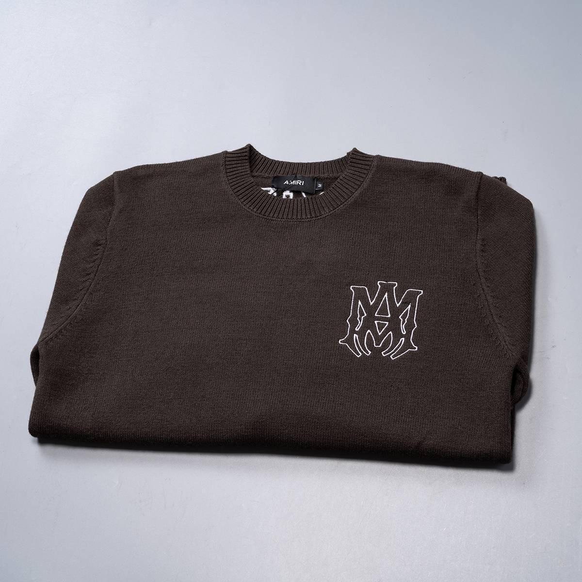 AMIRI メンズ ニット クルーネック ロゴ刺繍 リブニット 上品 ブラック - 画像 14