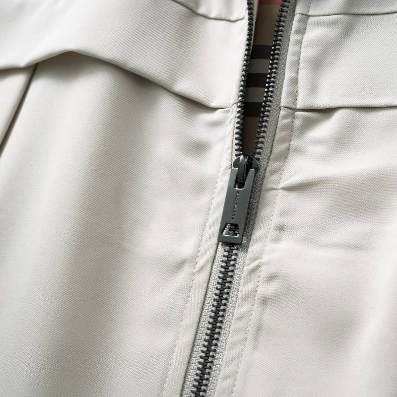 BURBERRY バーバリー メンズ ジャケット ブルゾン スタンドカラージャケット ナイロン ロゴワッペン ミリタリー 秋冬 カーキ - 画像 16