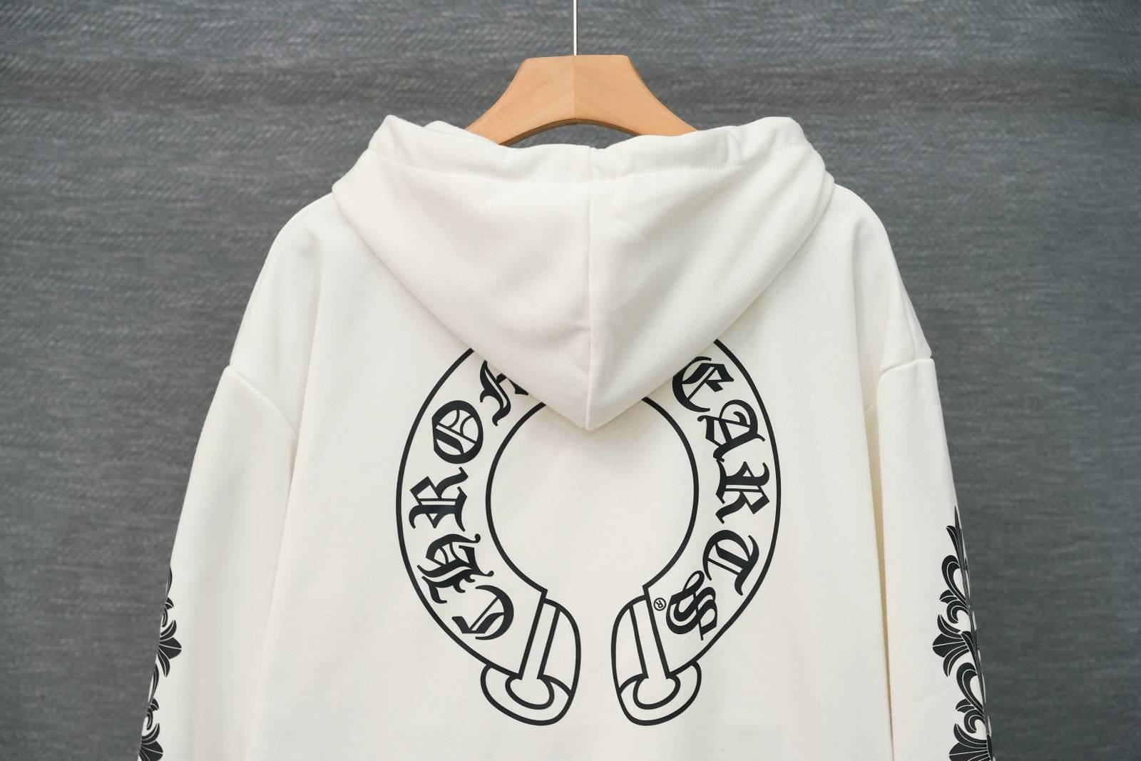 CHROME HEARTS メンズ ブルゾン フーデッドジャケット ロゴワッペン ナイロン マウンテンパーカー ブラック - 画像 8