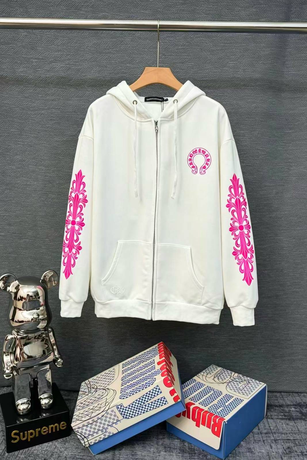 CHROME HEARTS クロムハーツ メンズ ブルゾン フーデッドジャケット ロゴワッペン フルジップ ナイロン マウンテンパーカー ブラック ホワイト
