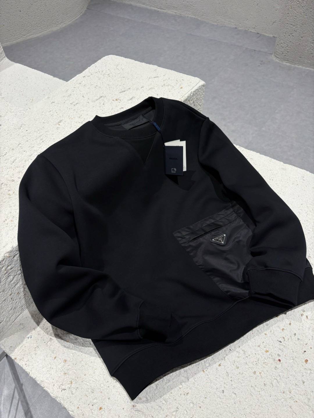 PRADA プラダ メンズ セーター ブルゾン ロゴワッペン オープンポケット ロング丈 ブラック - 画像 6