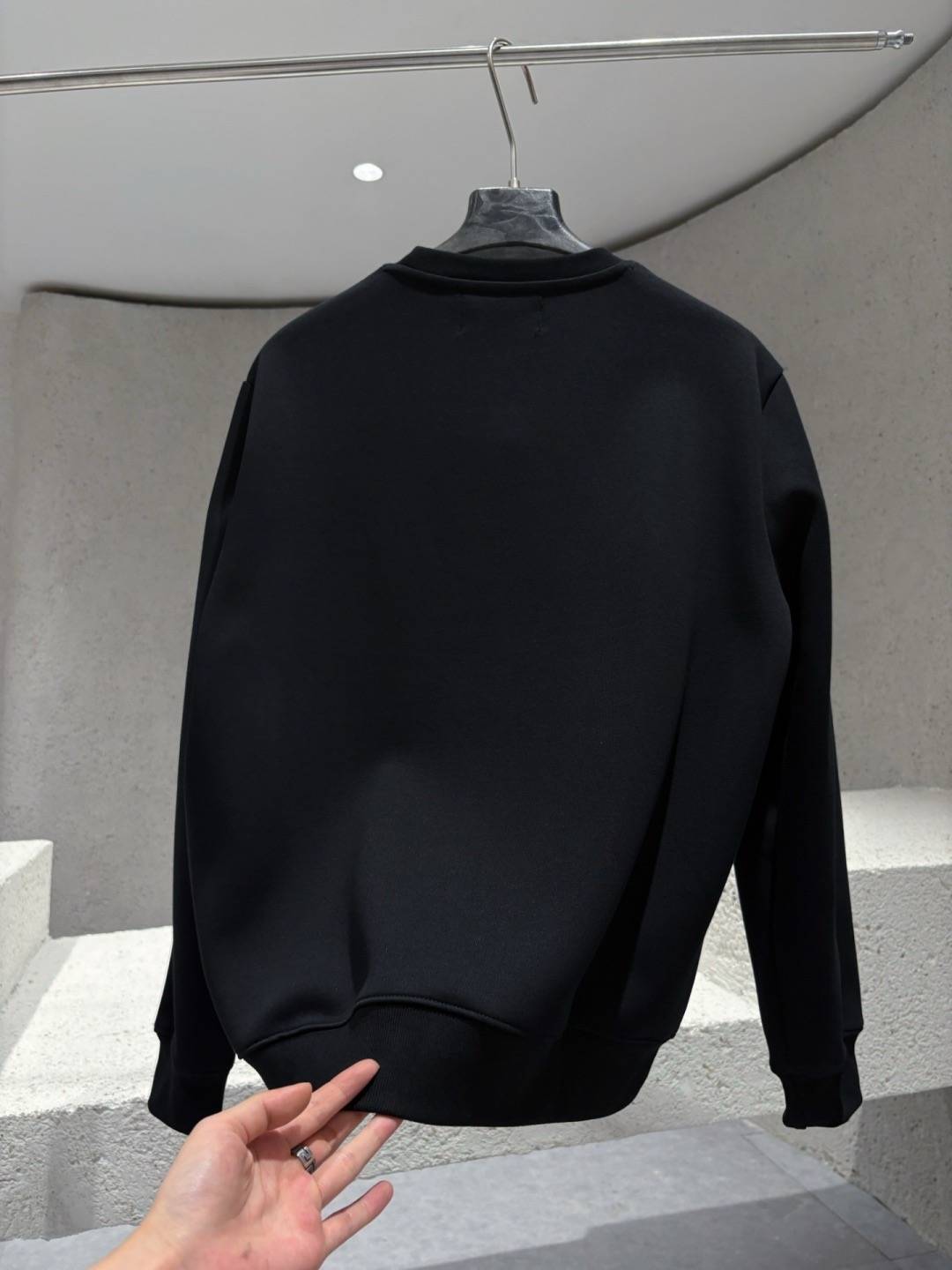 PRADA プラダ メンズ セーター ブルゾン ロゴワッペン オープンポケット ロング丈 ブラック - 画像 9