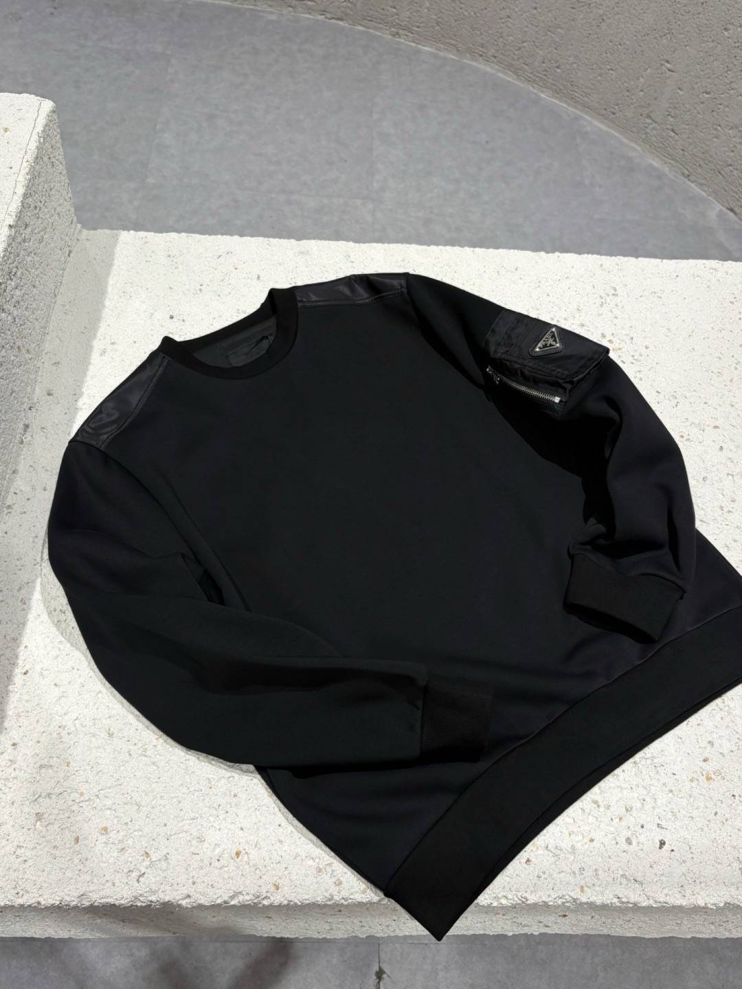 PRADA プラダ メンズ ジャケット ロゴワッペン ブルゾン ナイロン ミリタリー ストリート ブラック - 画像 6