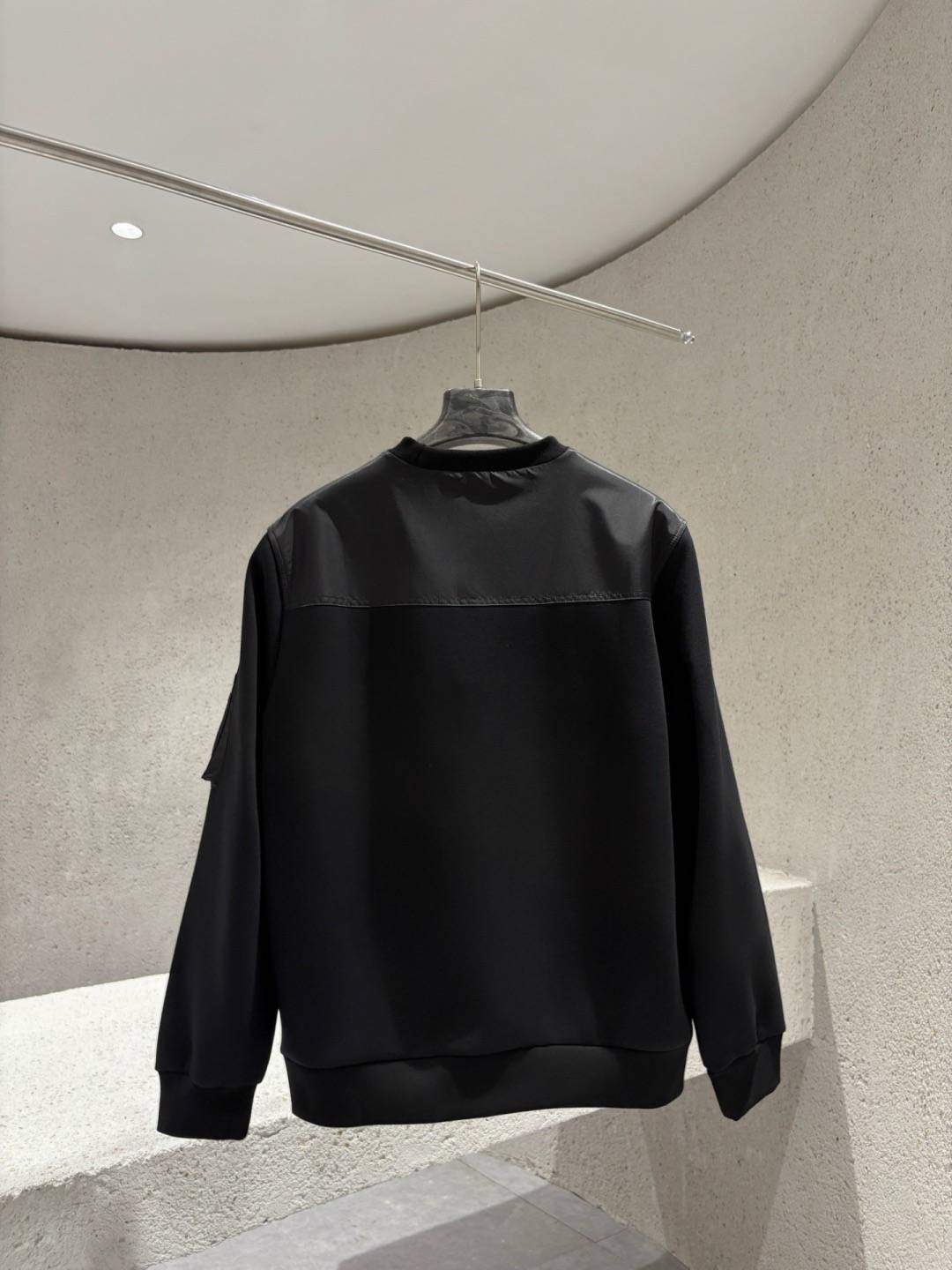 PRADA プラダ メンズ ジャケット ロゴワッペン ブルゾン ナイロン ミリタリー ストリート ブラック - 画像 11