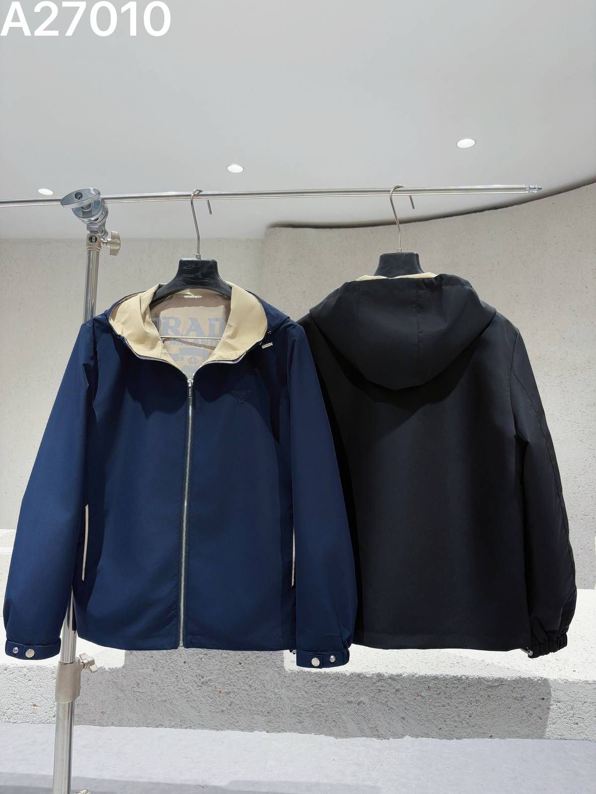PRADA プラダ メンズ ブルゾン フーデッドジャケット ナイロン キルティング マウンテンパーカー 秋冬 ブラック カーキ - 画像 6
