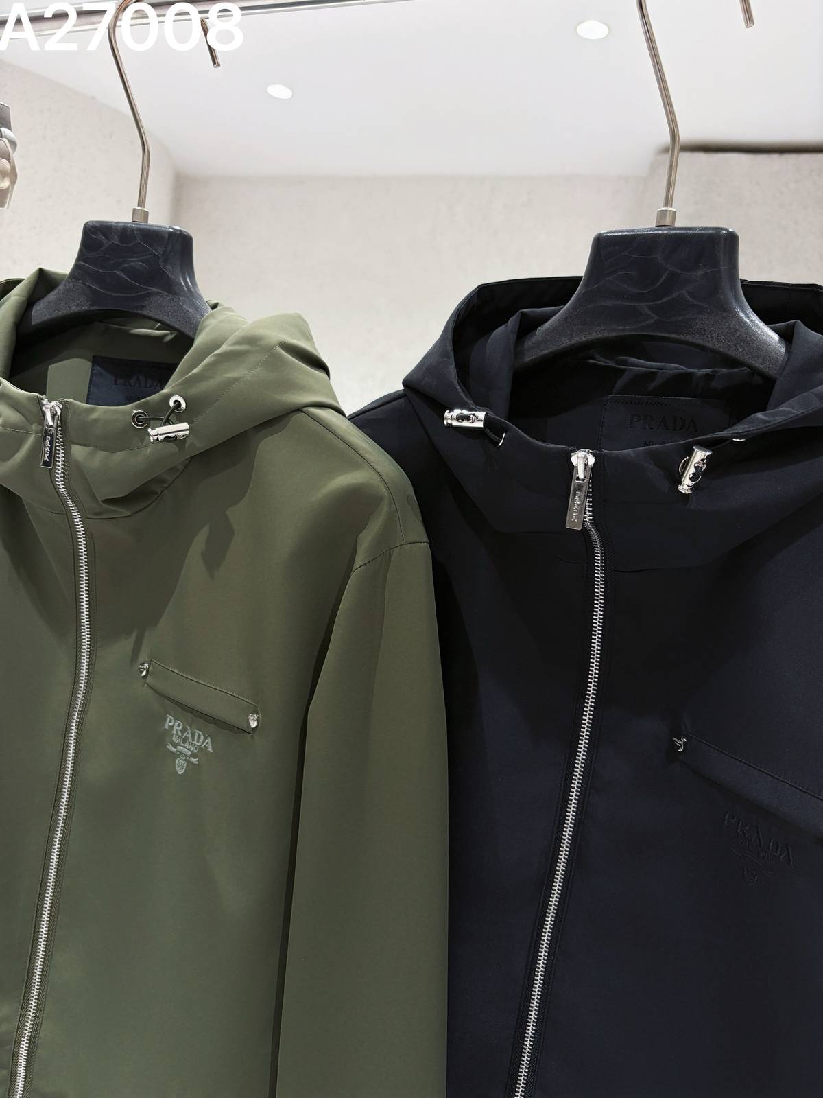 PRADA プラダ メンズ ブルゾン フーデッドジャケット ナイロン ロゴワッペン ダブルジップ 秋冬 防寒 グリーン ブラック M 4X L - 画像 4