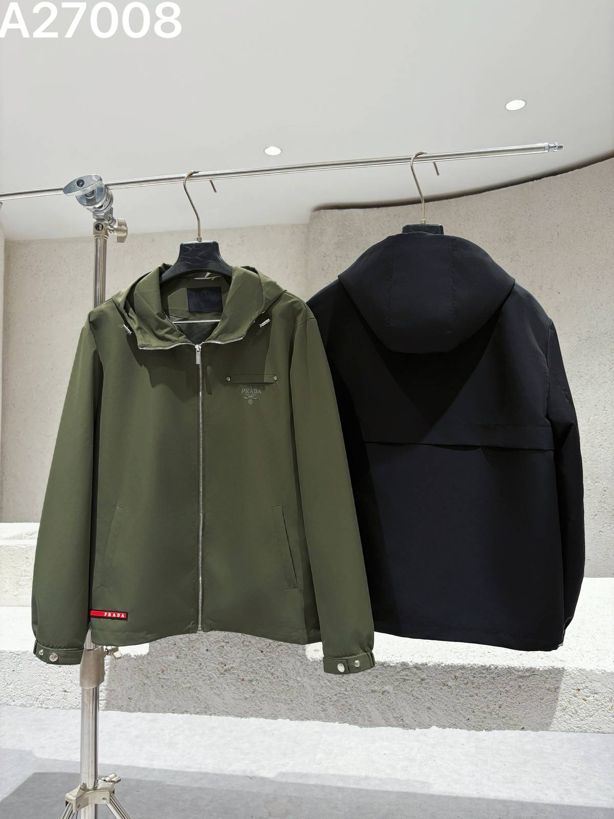 PRADA プラダ メンズ ブルゾン フーデッドジャケット ナイロン ロゴワッペン ダブルジップ 秋冬 防寒 グリーン ブラック M 4X L - 画像 7