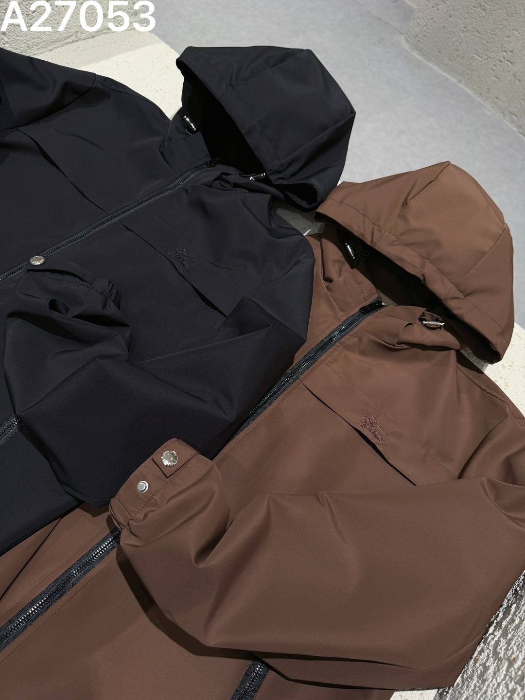 BURBERRY バーバリー メンズ ブルゾン フーデッドジャケット ナイロン ロゴワッペン ダブルジップ 秋冬 防寒 ブラック カーキ - 画像 4