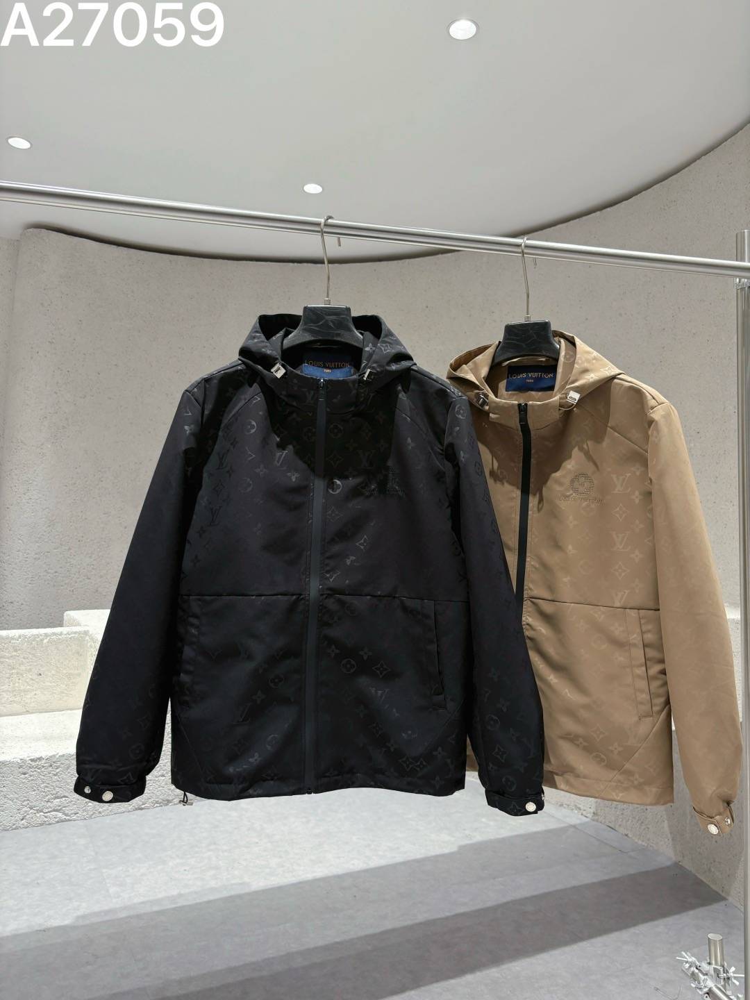 Louis Vuitton メンズ ブルゾン フーデッドジャケット モノグラム ナイロン マウンテンパーカー 秋冬 ブラック カーキ - 画像 8