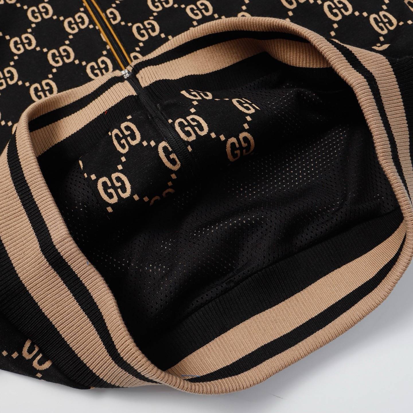 GUCCI グッチ メンズ ジャケット ブルゾン ダブルジップ ロゴプリント ナイロン レインボーストライプ 秋冬 通勤通学 ブラック - 画像 2