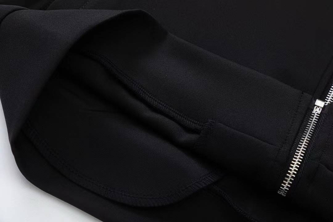 GUCCI メンズ ジャケット ブルゾン スタンドカラージャケット ナイロン ロゴワッペン ダブルジップ ミリタリー ブラック - 画像 4