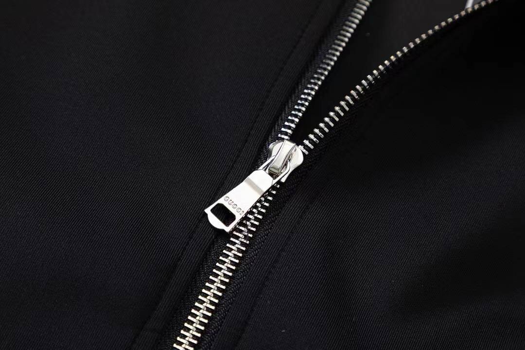 GUCCI メンズ ジャケット ブルゾン スタンドカラージャケット ナイロン ロゴワッペン ダブルジップ ミリタリー ブラック - 画像 7