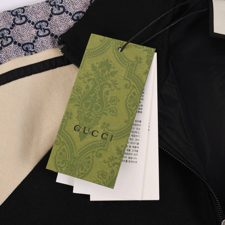 GUCCI グッチ メンズ ジャケット ブルゾン ロゴプリント ナイロン ダブルジップ ミリタリー ブラック - 画像 4